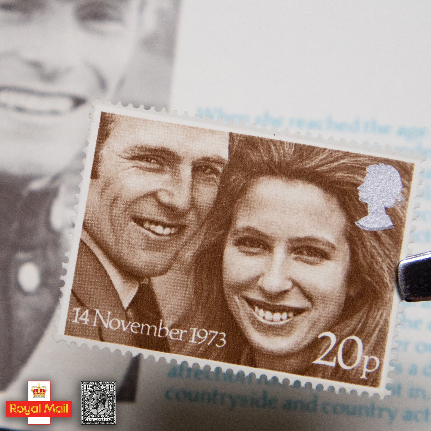#056: 1973年 安妮長公主與菲臘上尉大婚 紀念郵票演示包 - The Lanes HK